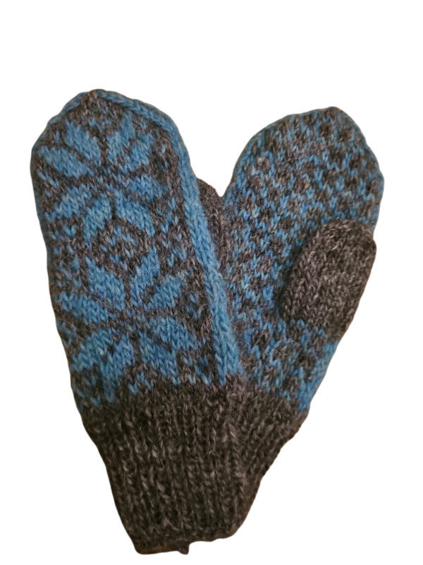 Wool mittens no 12