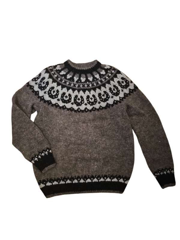 Wool sweater no 01