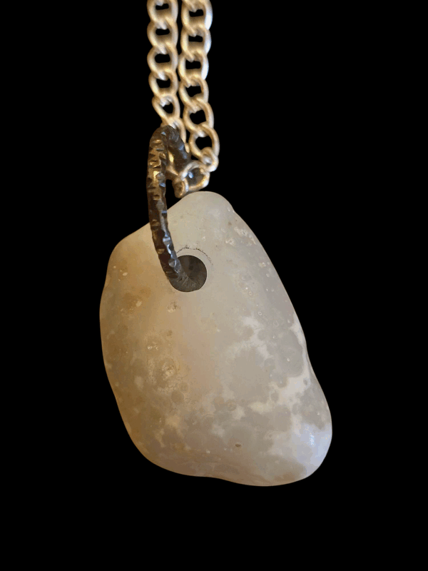 001. Kvars steinn / Quartz stone - 12 grams - Image 2
