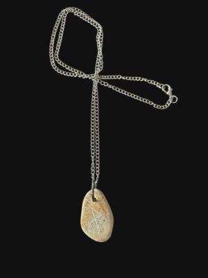 013. Love pendant - 11 grams
